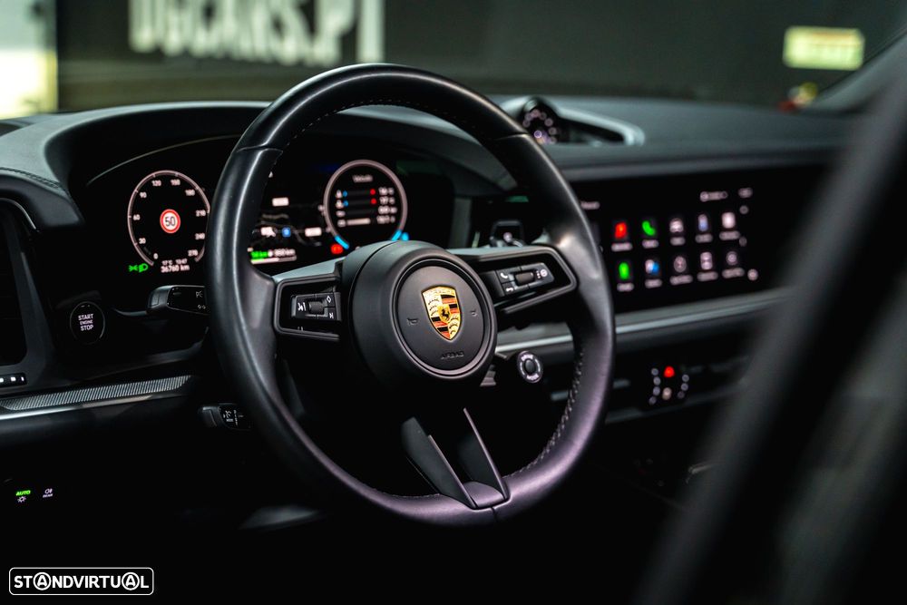 Porsche Cayenne E-Hybrid - 6