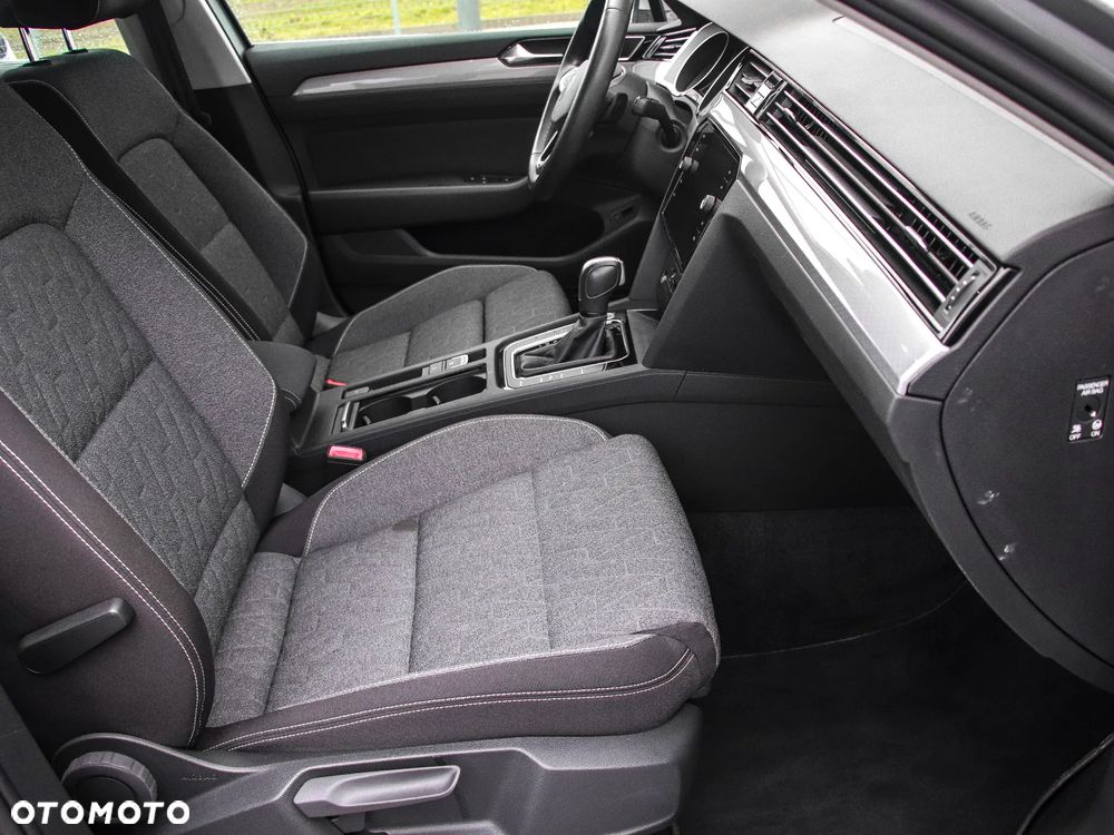 Volkswagen Passat 2.0 TDI Business DSG - 13
