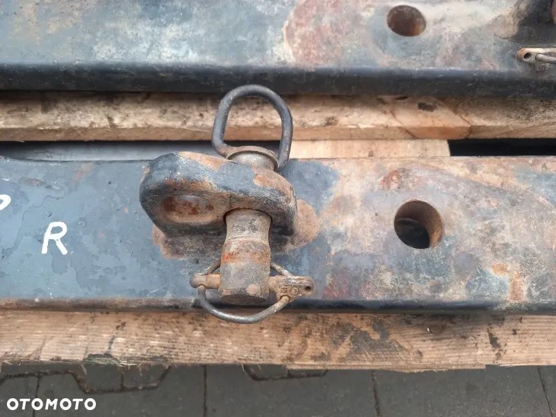 Podnośnik ramiona wieszaki odciągi uchwyty Deutz Fahr Agrotron 7250TTV - 3