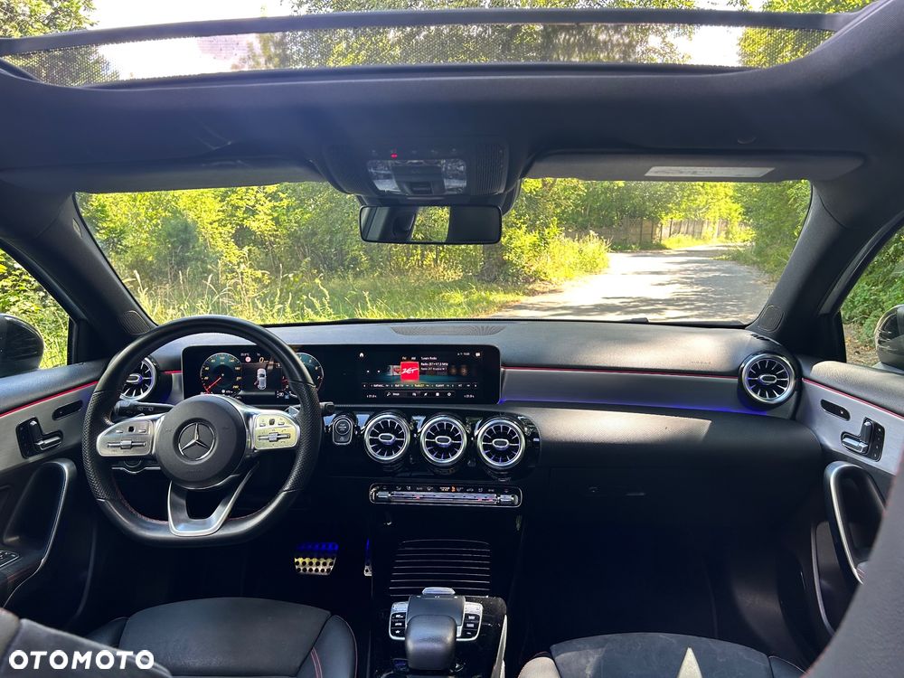 Mercedes-Benz Klasa A 220 4-Matic AMG Line 7G-DCT - 9