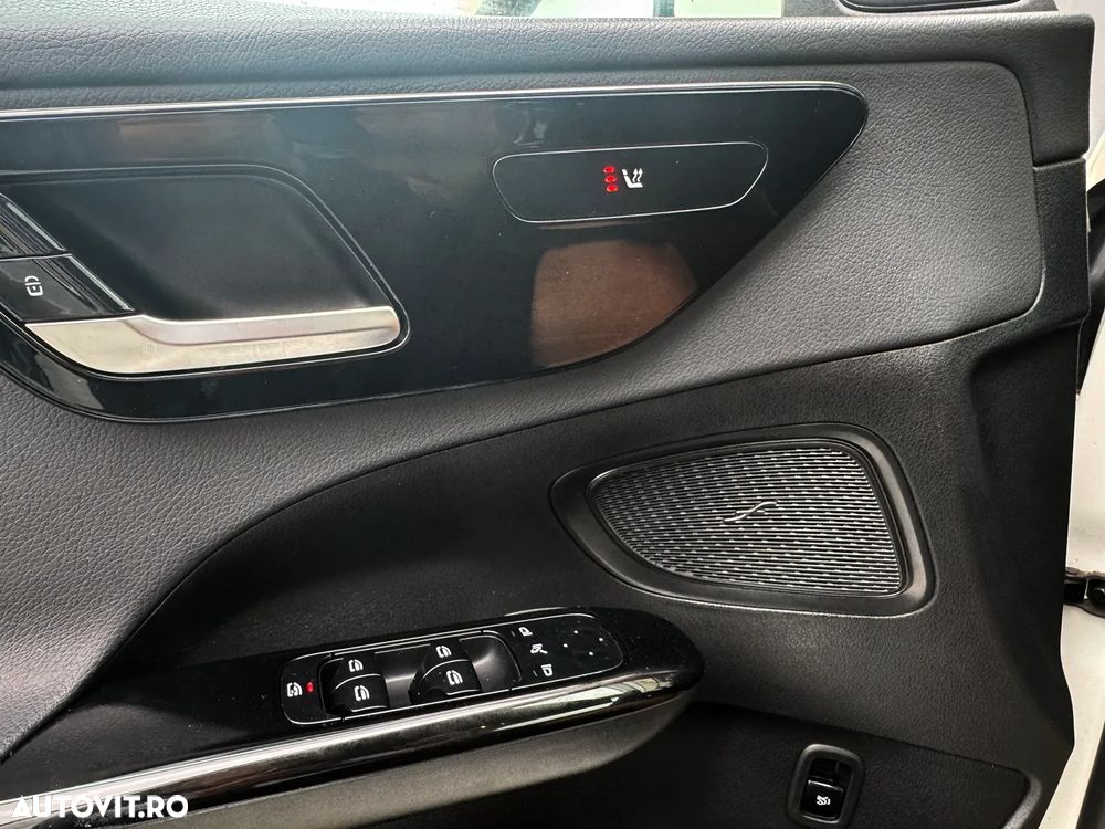 MERCEDES-BENZ C-Class 2022 — imagine 32