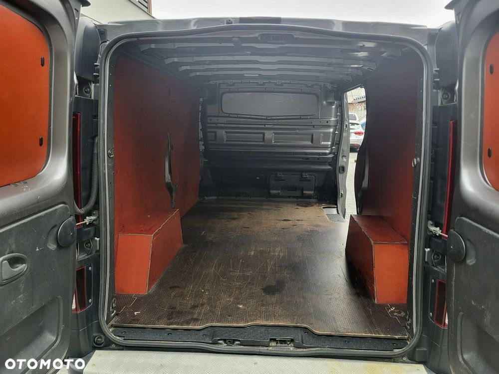 Renault Trafic - 13