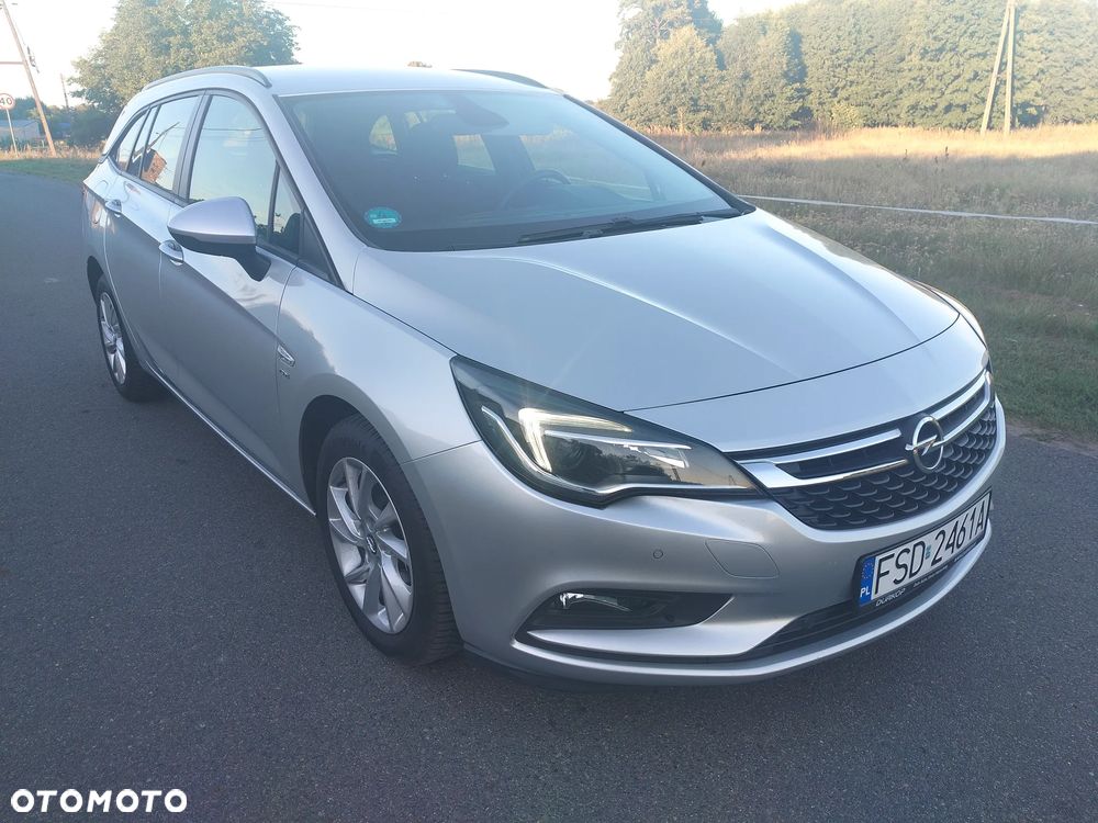 Opel Astra 1.6 CDTI Dynamic - 3