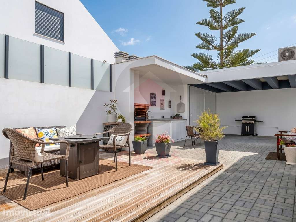 Moradia Contemporânea com 3 Quartos e Jardim Próxima de Caldas da R... - Grande imagem: 3/55