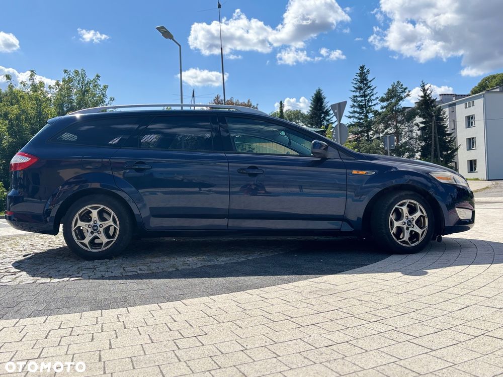 Ford Mondeo 2.0 TDCi Ambiente - 4