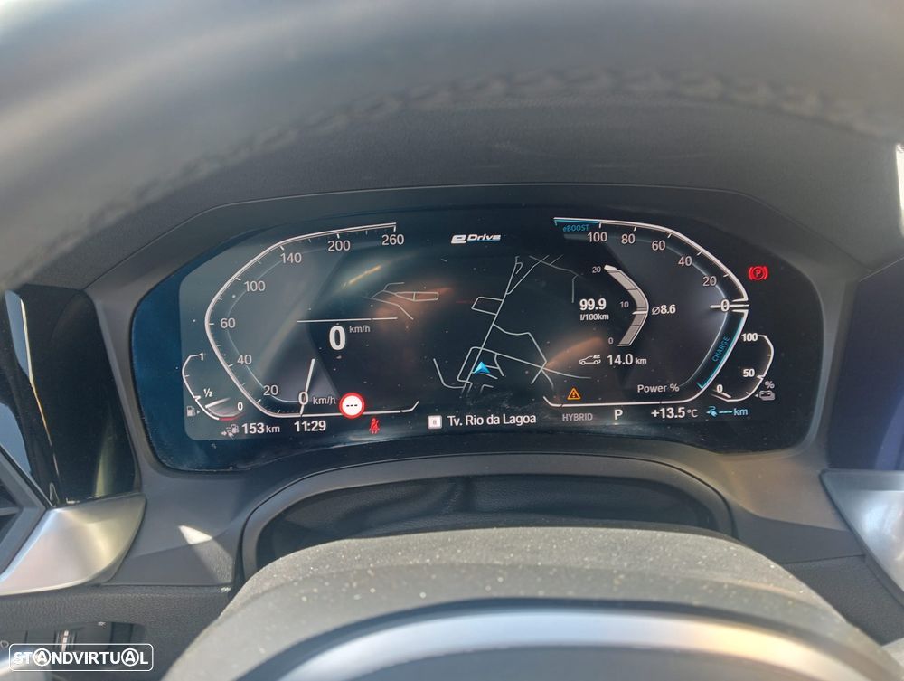 BMW 330 e Pack M Auto - 6