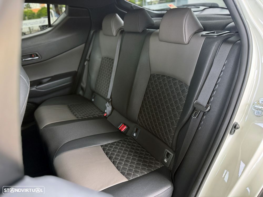 Toyota C-HR 1.8 Hybrid Exclusive+P.Luxury - 27