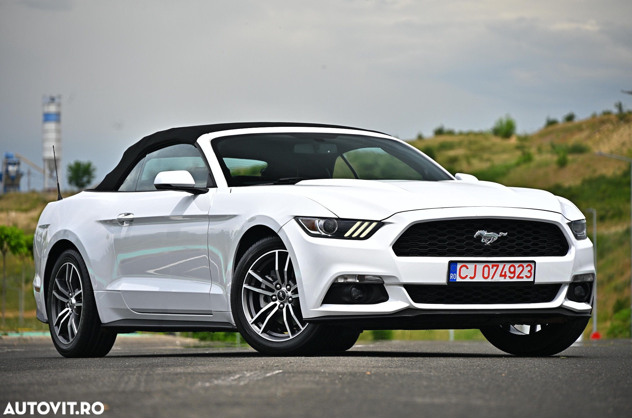 Ford Mustang Cabrio 2.3 Eco Boost - 2