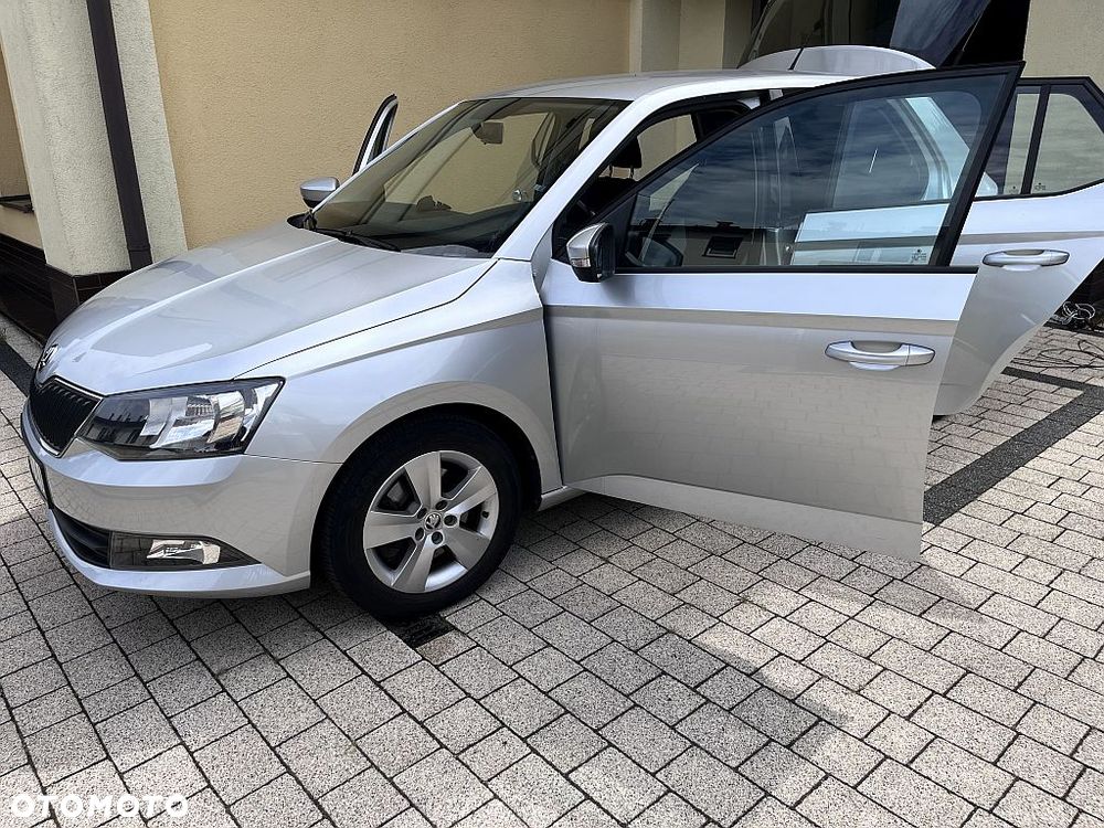 Skoda Fabia 1.0 TSI Ambition - 4