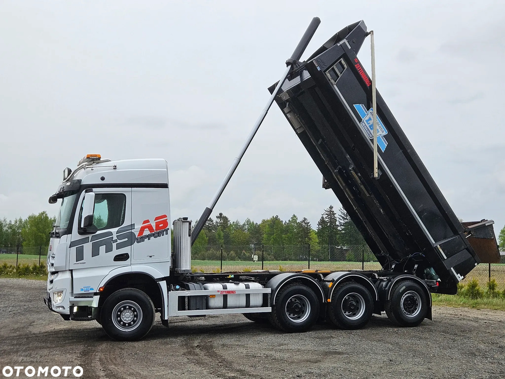 Mercedes-Benz Arocs - 15