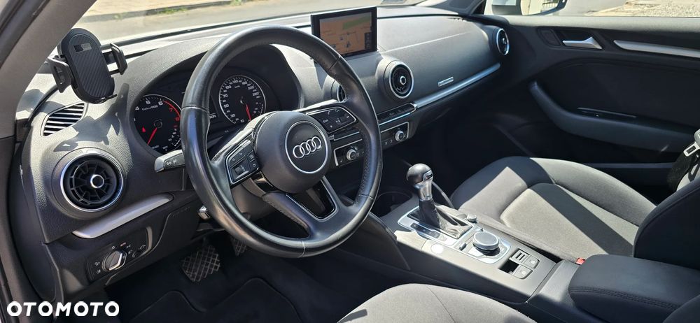 Audi A3 Sportback 1.5 TFSI S tronic - 13