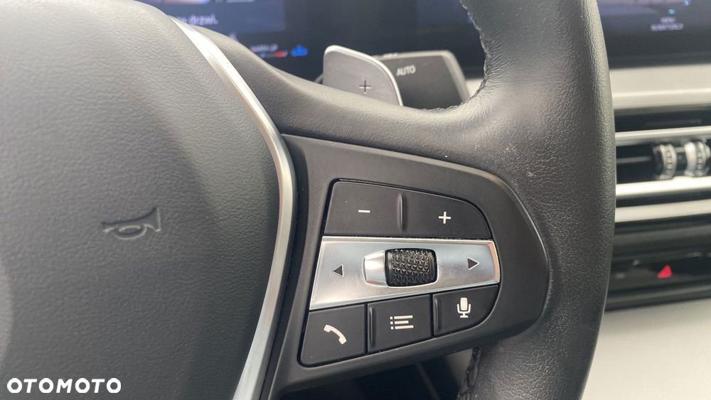 BMW Seria 3 318i - 22