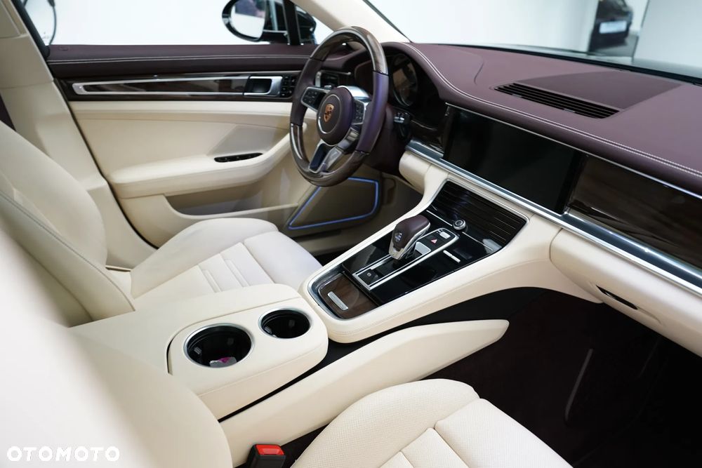 Porsche Panamera 4S Diesel - 31