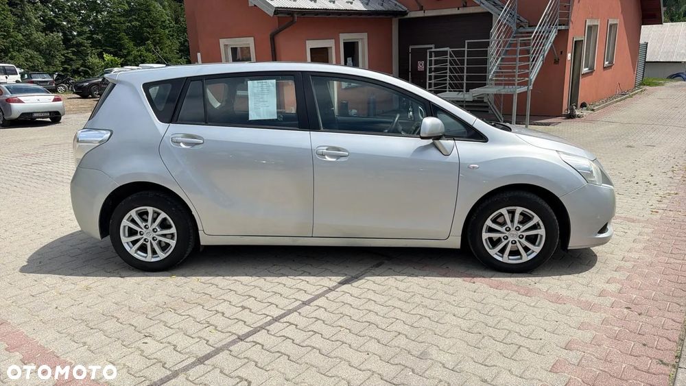 Toyota Verso 2.0 D-4D - 3