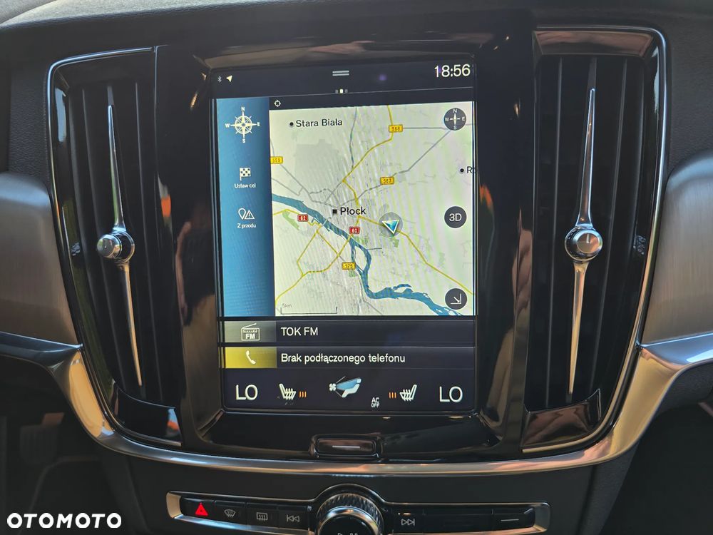 Volvo V90 D3 Momentum Pro - 35