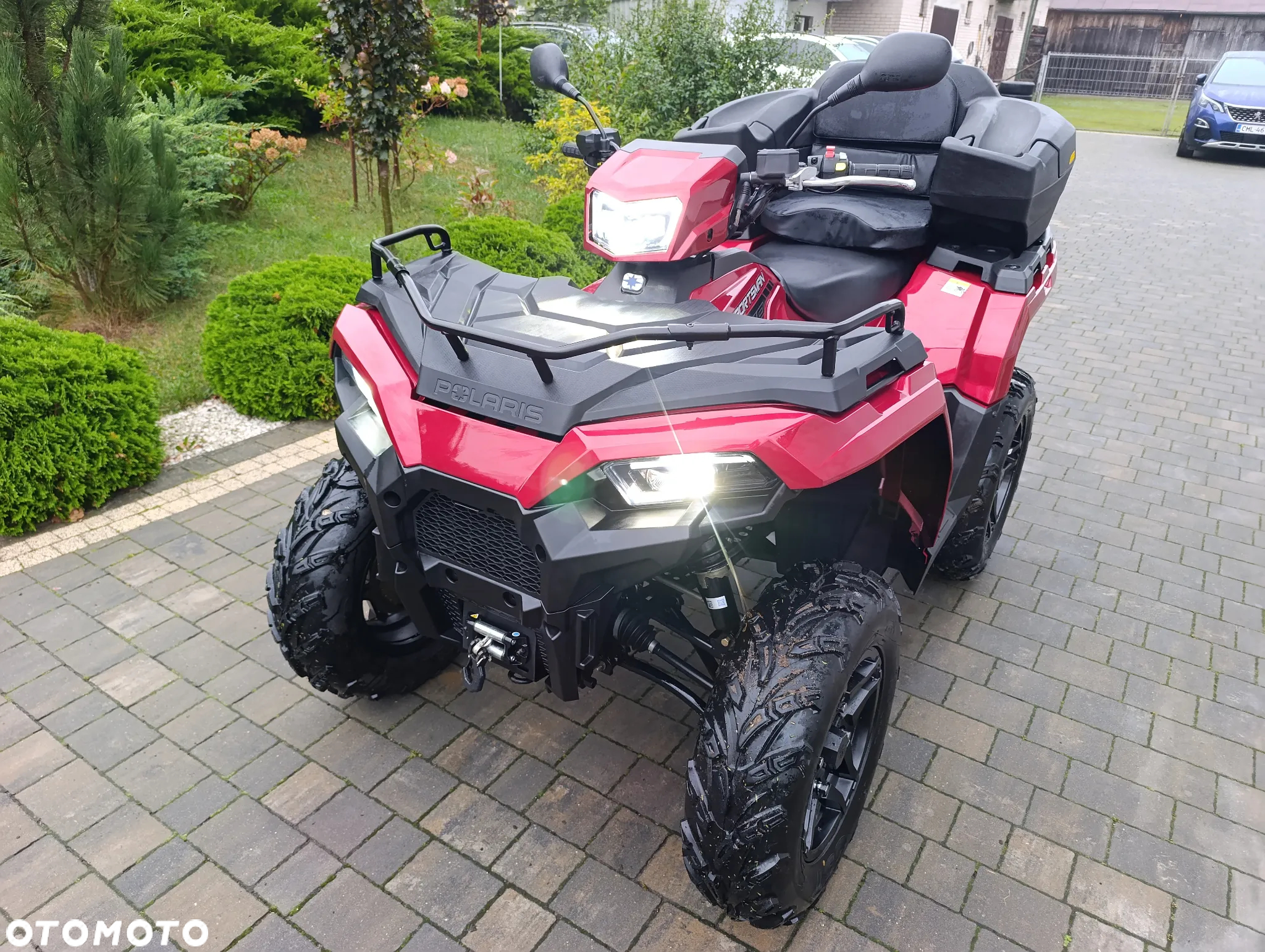 Polaris Sportsman - 10