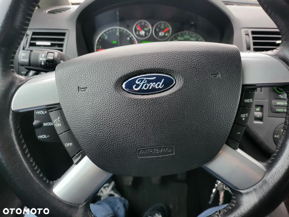 Ford Focus C-Max 1.6 TDCi Ghia - 14