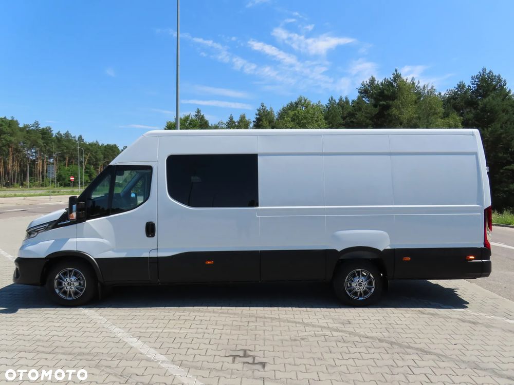 Iveco DAILY 35S18 DOKA Dubel Brygadowy MIXTO 7-Mio Os.+812 Kg Ład. POWER 3.0 HPI 180 KM Hi-Matic Automat L4H2 Rozstaw Osi 4100 mm WZMACNIANY FULL OPCJA Wyposażenia Gwarancja Fabryczna HAK 3500 KG Stan Auta Jak Z Salonu NOWY - 7