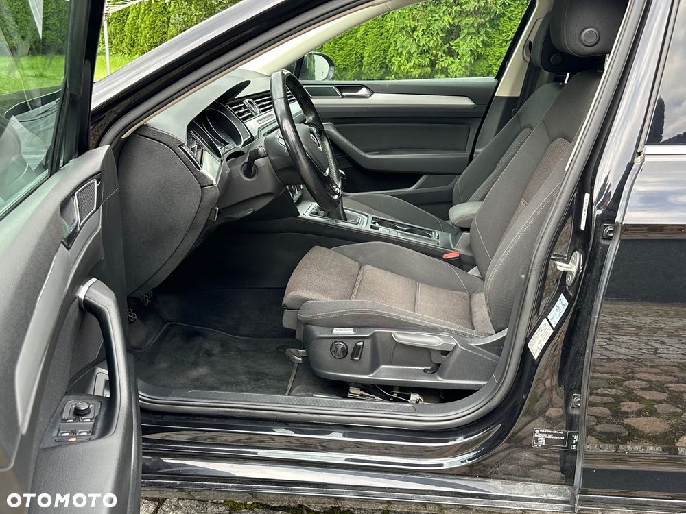 Volkswagen Passat Variant - 9