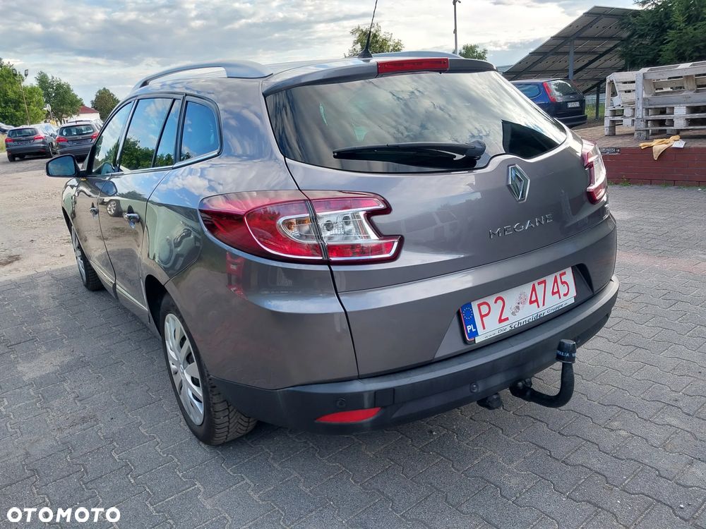 Renault Megane ENERGY TCe 130 Start & Stop Bose Edition - 4