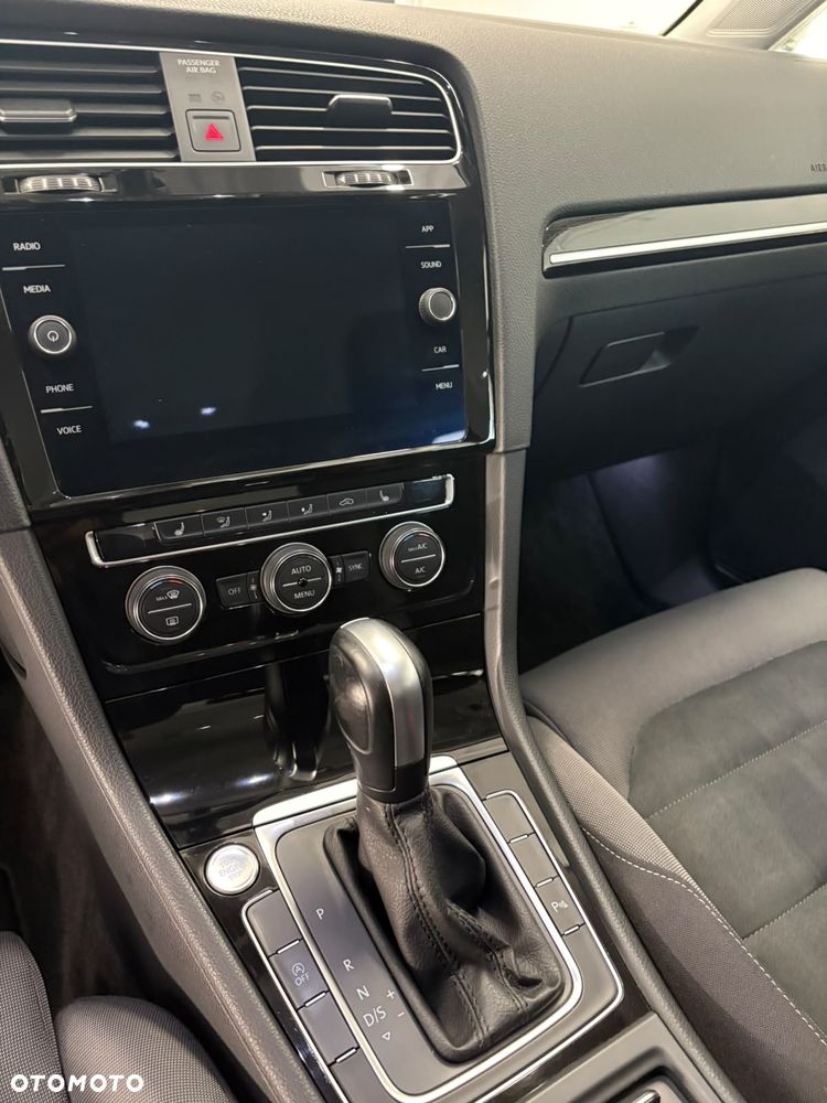 Volkswagen Golf 1.5 TSI BMT Evo Highline DSG - 7