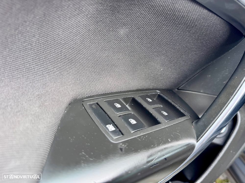 Opel Insignia Sports Tourer 2.0 CDTi Executive S/S - 16