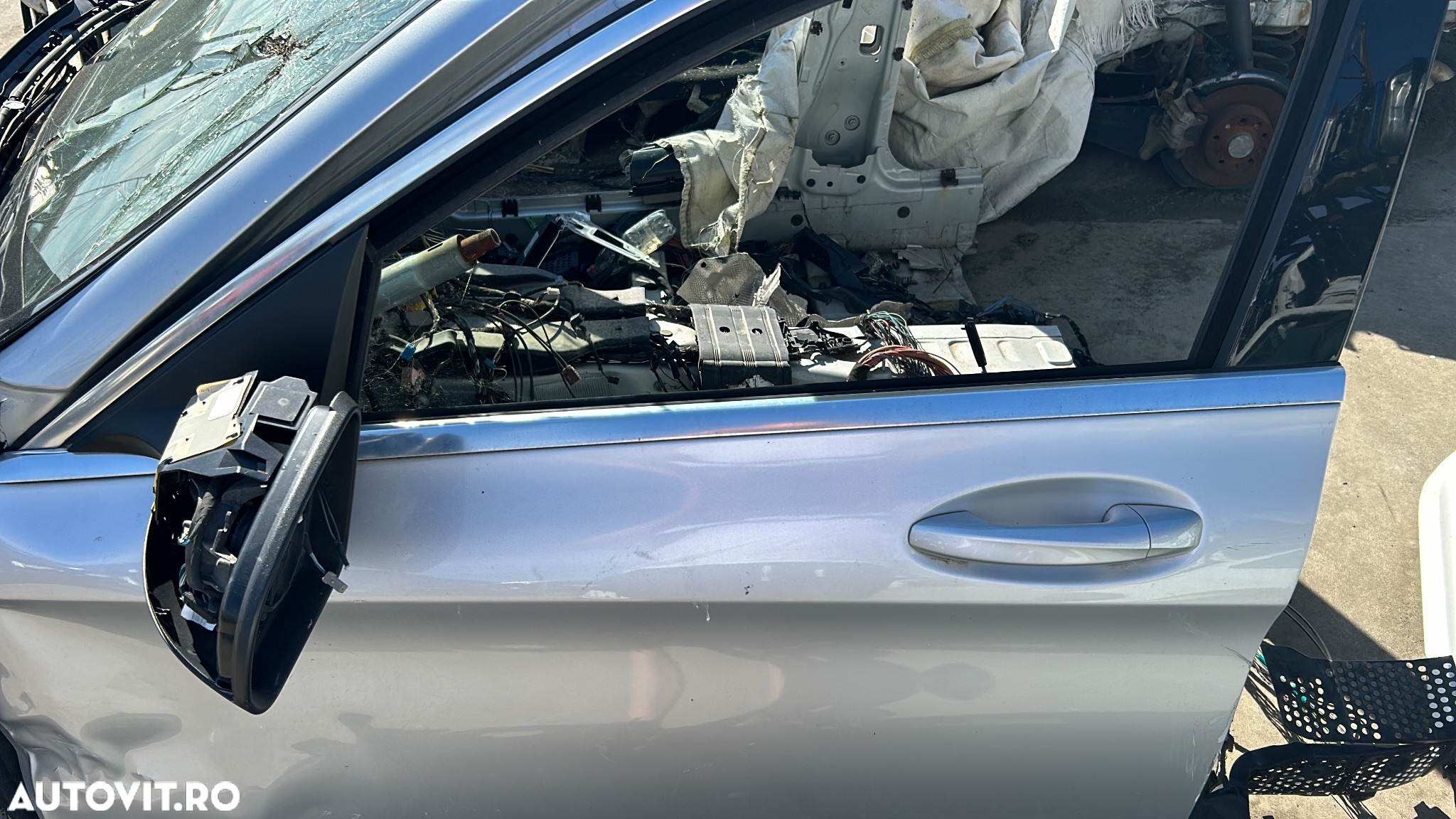Dezbatere  o glumă largă de  autoturisme - 5