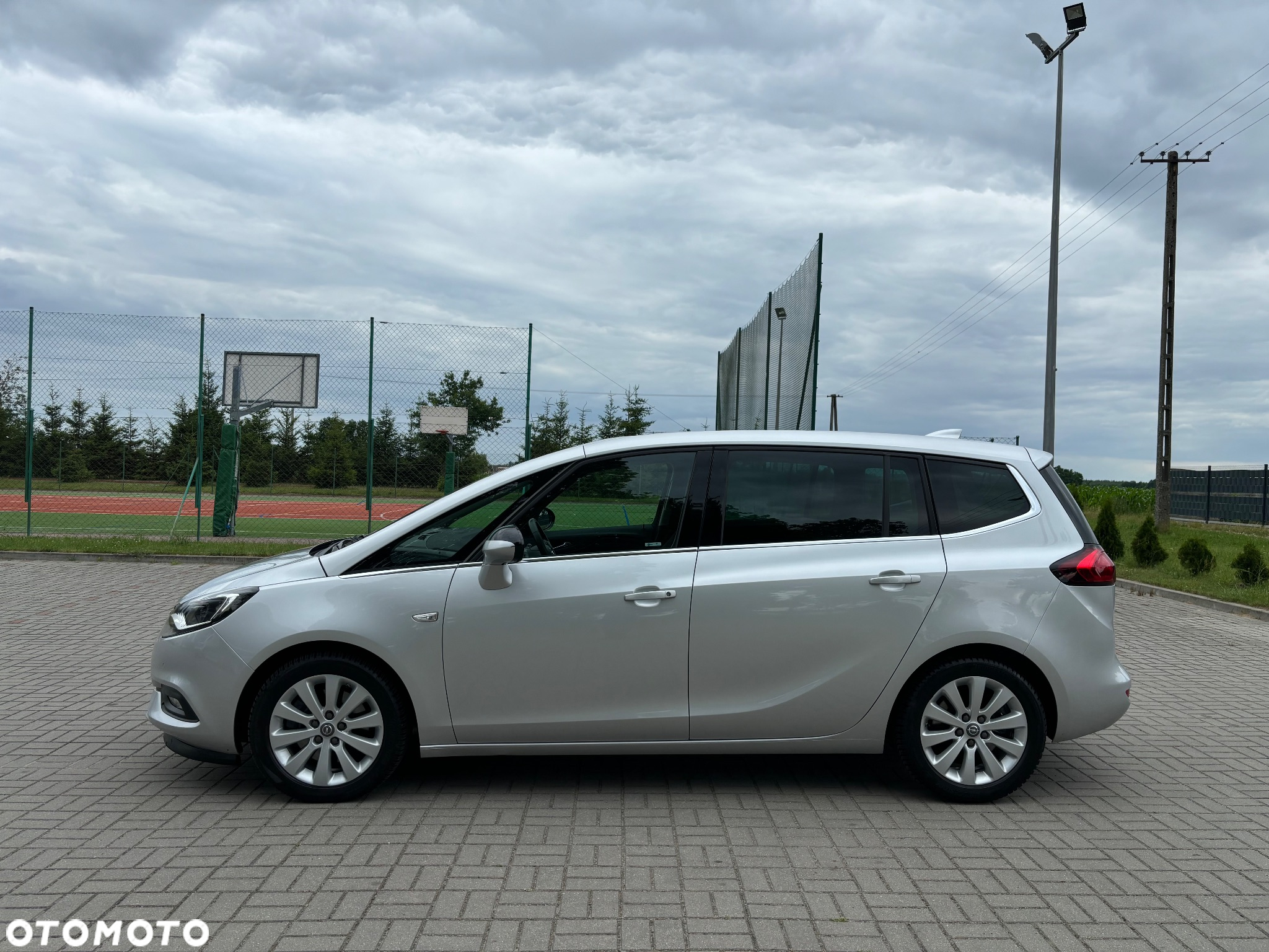 Opel Zafira Tourer 2.0 CDTI Automatik Business Innovation - 4