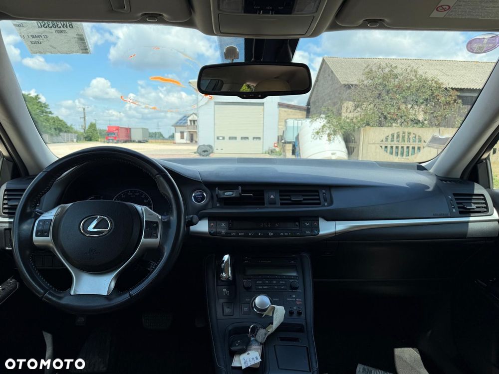 Lexus CT - 14