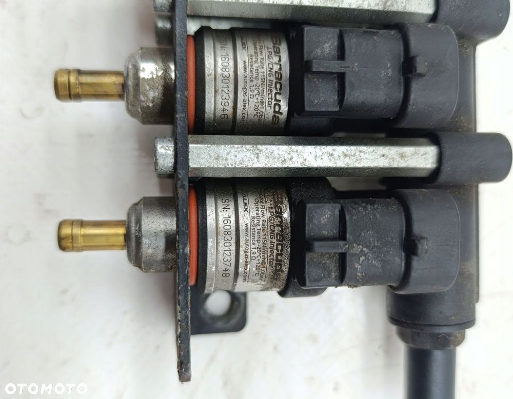 LISTWA WTRYSKOWA GAZU LPG 67R-016409 - 2