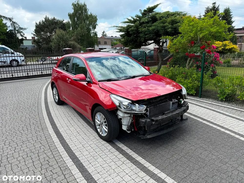 Kia Rio 1.0 T-GDI 100 Dream-Team Edition - 4