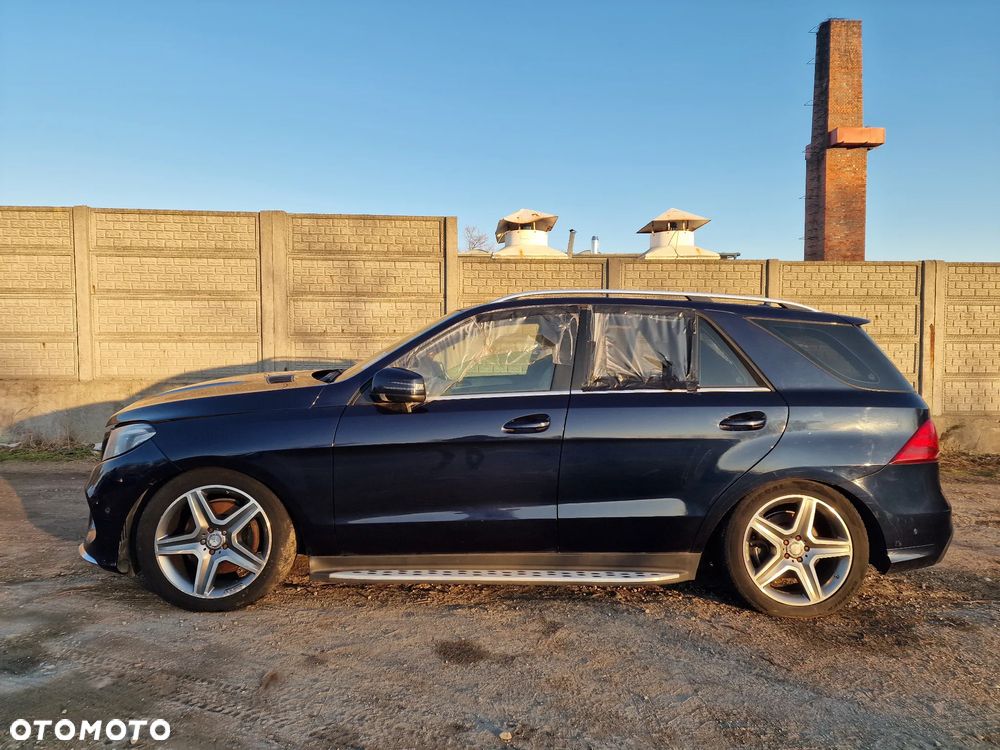 Mercedes-Benz GLE 350 d 4Matic 9G-TRONIC AMG Line - 6