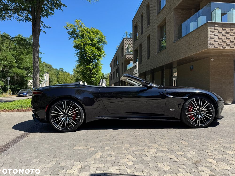 Aston Martin DBS Superleggera - 9