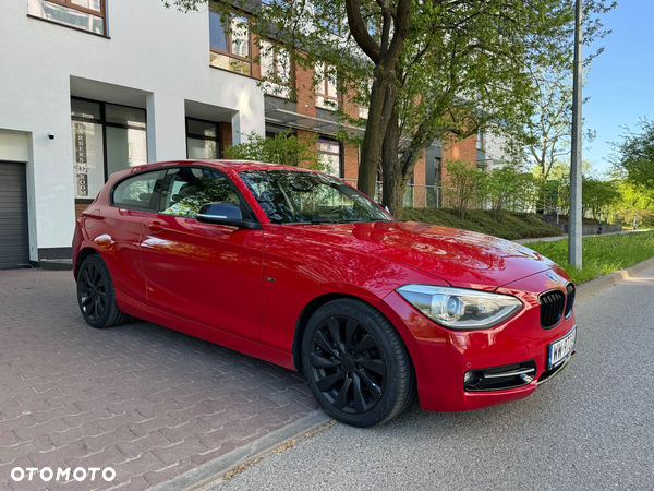 BMW Seria 1 116i Sport Line