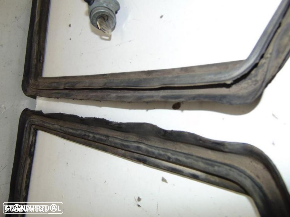 Toyota KE36 borrachas dos vidros - 2