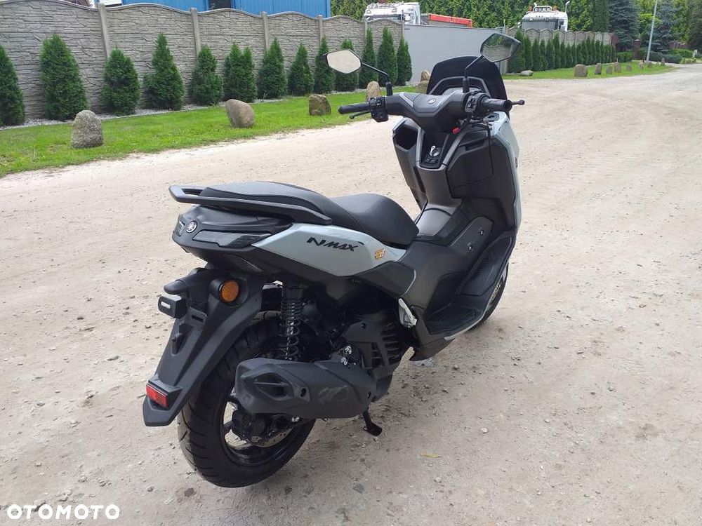 Yamaha NMAX - 5