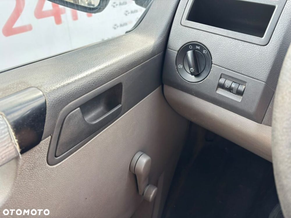 Volkswagen T5 Transporter Kiper - 9