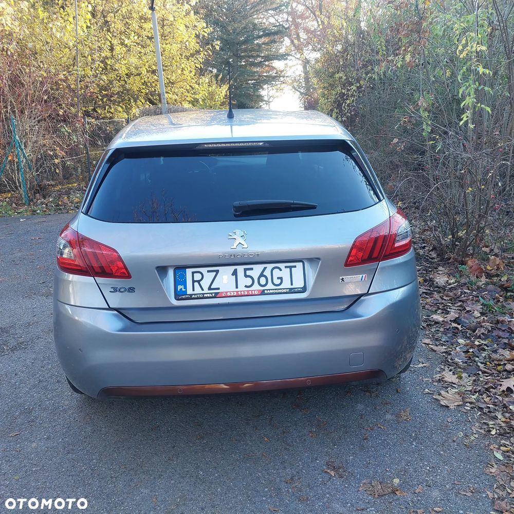 Peugeot 308 1.6 BlueHDi Allure S&S EAT6 - 7