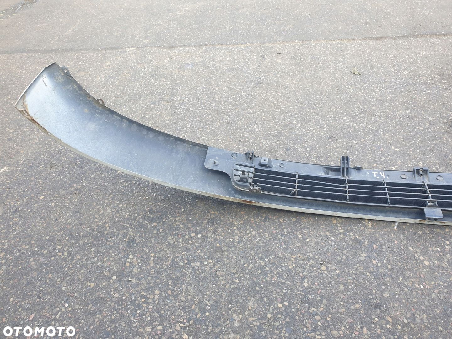 GRILL ATRAPA VW T4 LIFT - 11