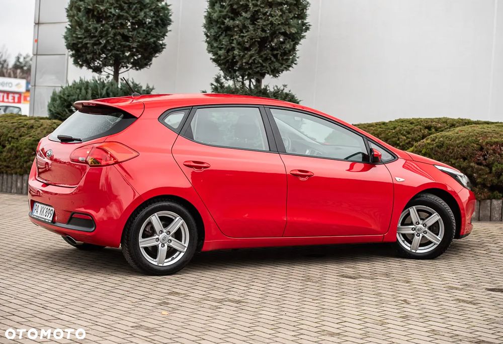 Kia Ceed - 14