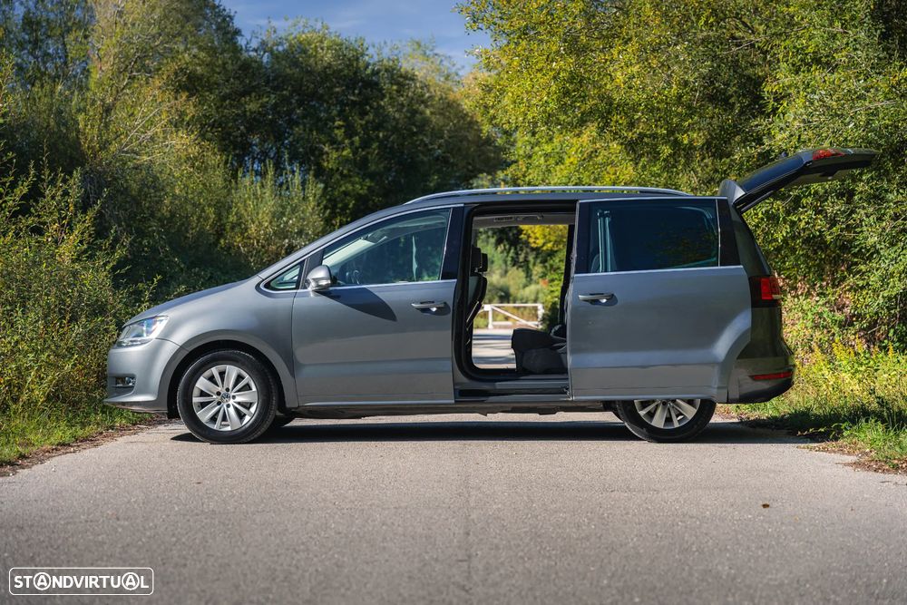 VW Sharan 2.0 TDI Blue Confortline DSG - 6
