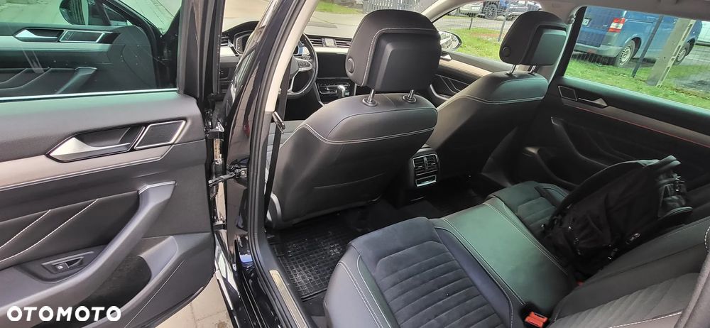 Volkswagen Passat 2.0 TDI Elegance DSG - 7