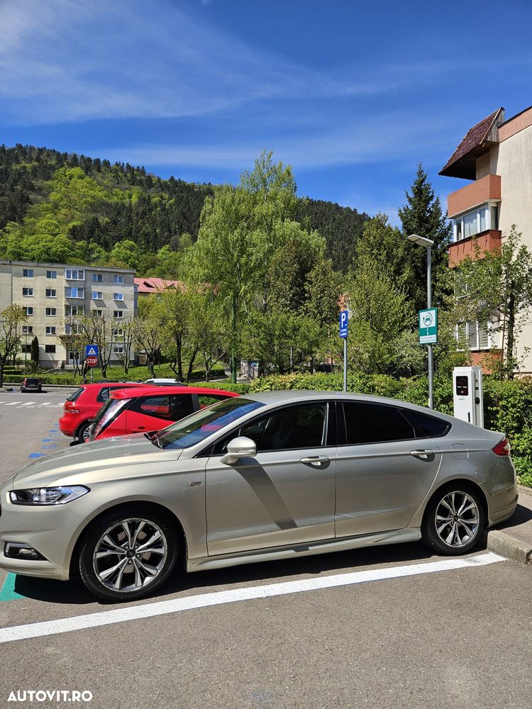 Ford Mondeo 2.0 TDCI PowerShift ST Line High - 12