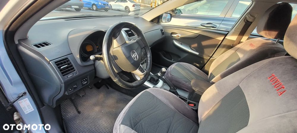 Toyota Corolla 1.6 Prestige - 10