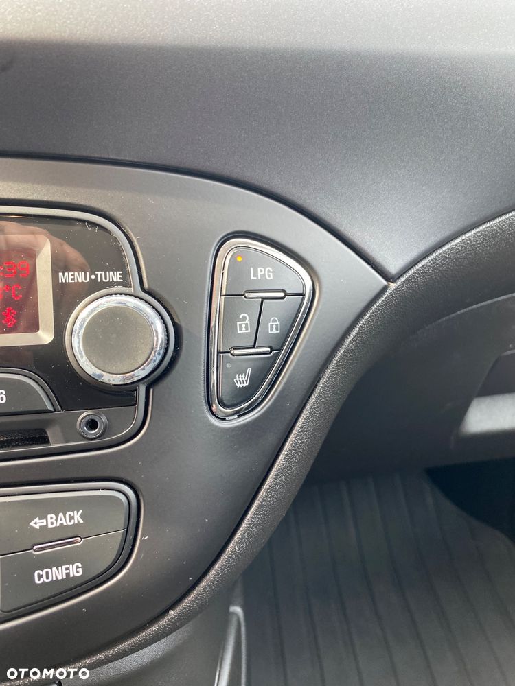 Opel Corsa 1.4 Active - 29