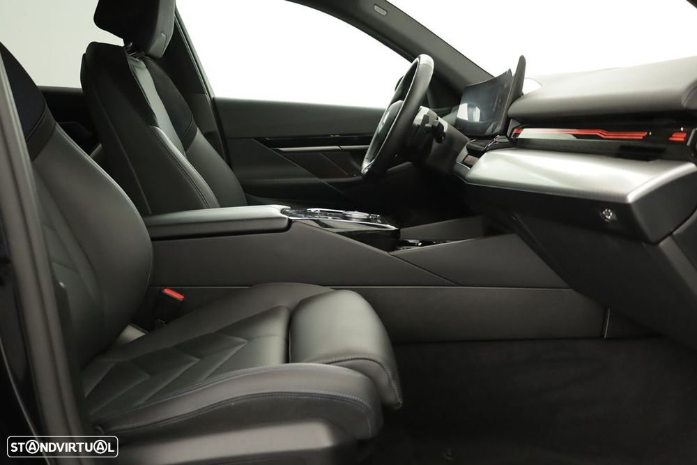 BMW 530 e Pack Desportivo M - 21