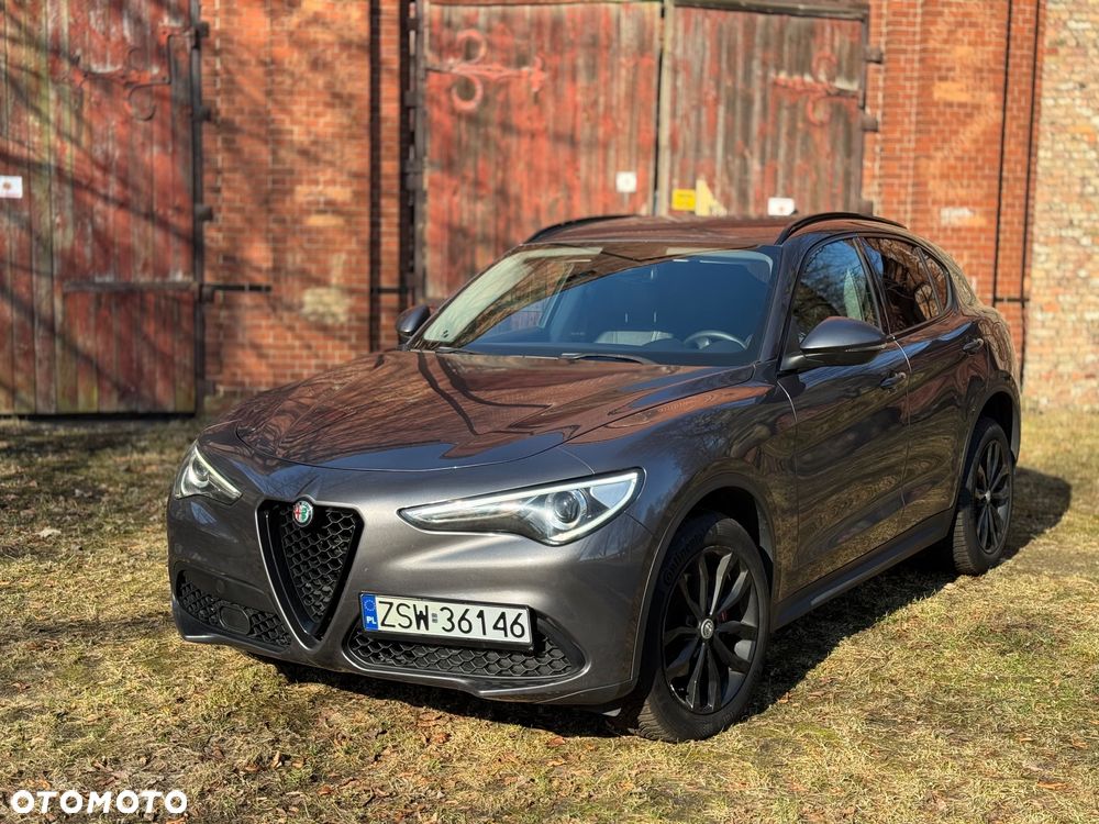 Alfa Romeo Stelvio 2.0 Turbo 16V AT8-Q4 Super - 3
