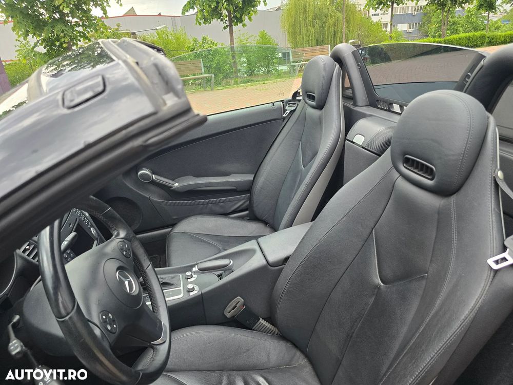 Mercedes-Benz SLK - 12