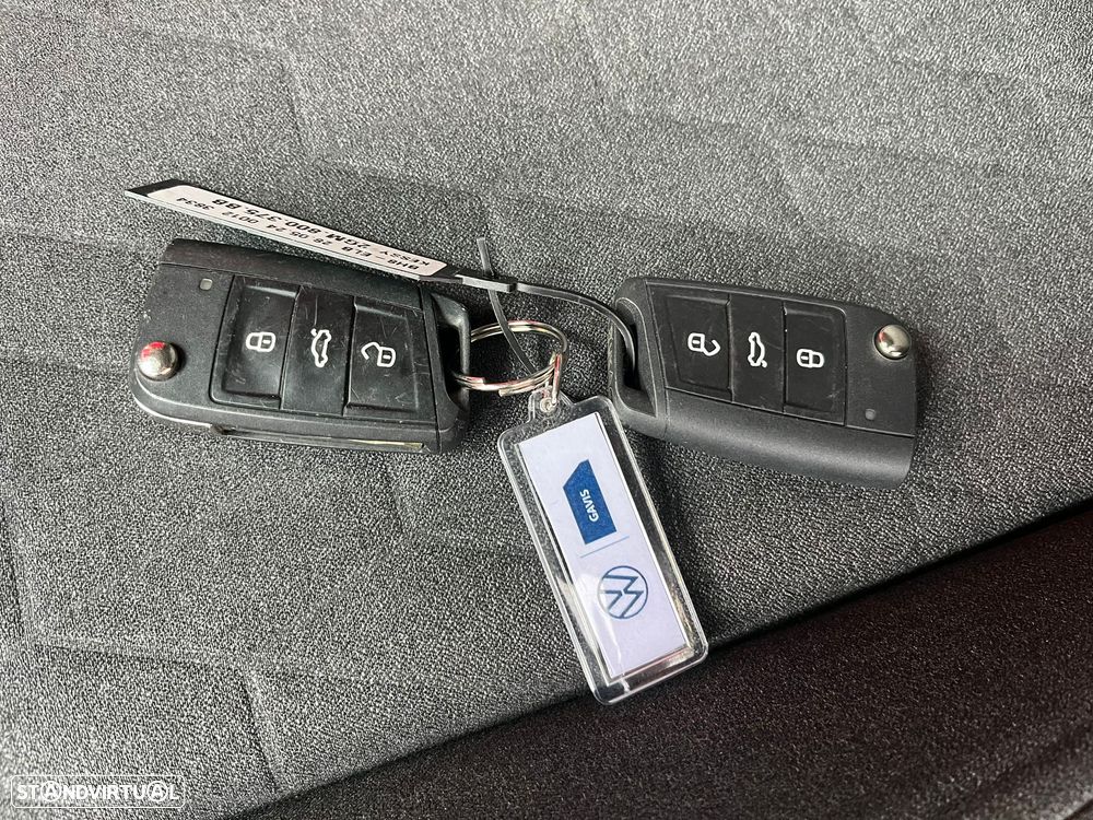 VW T-Cross 1.0 TSI - 31