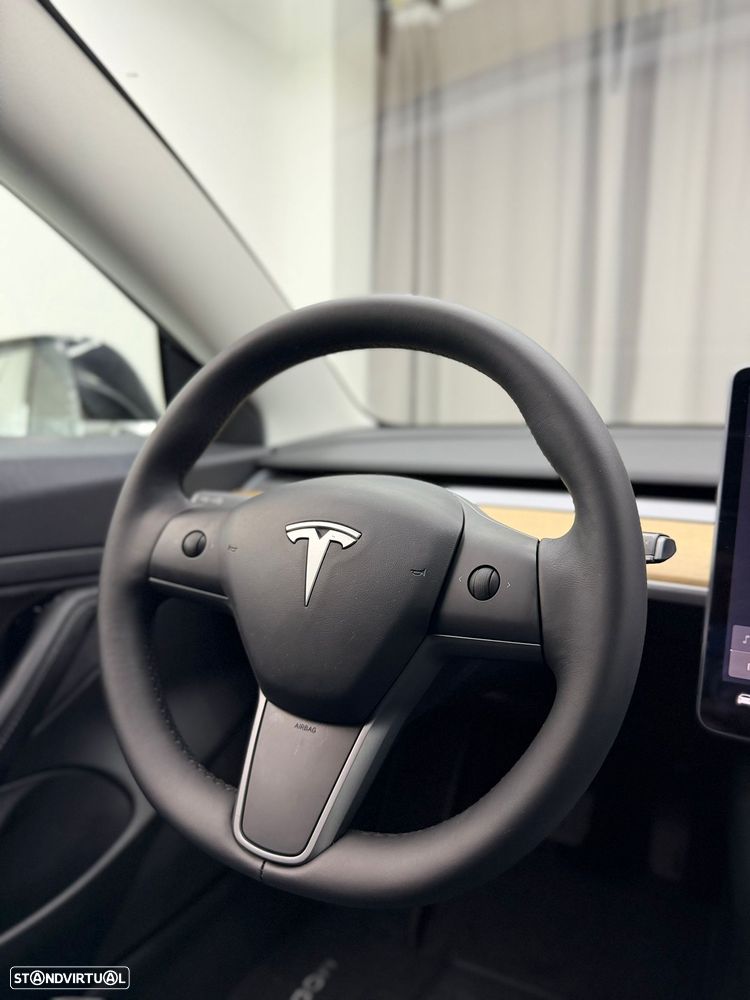 Tesla Model 3 Standard RWD Plus - 18